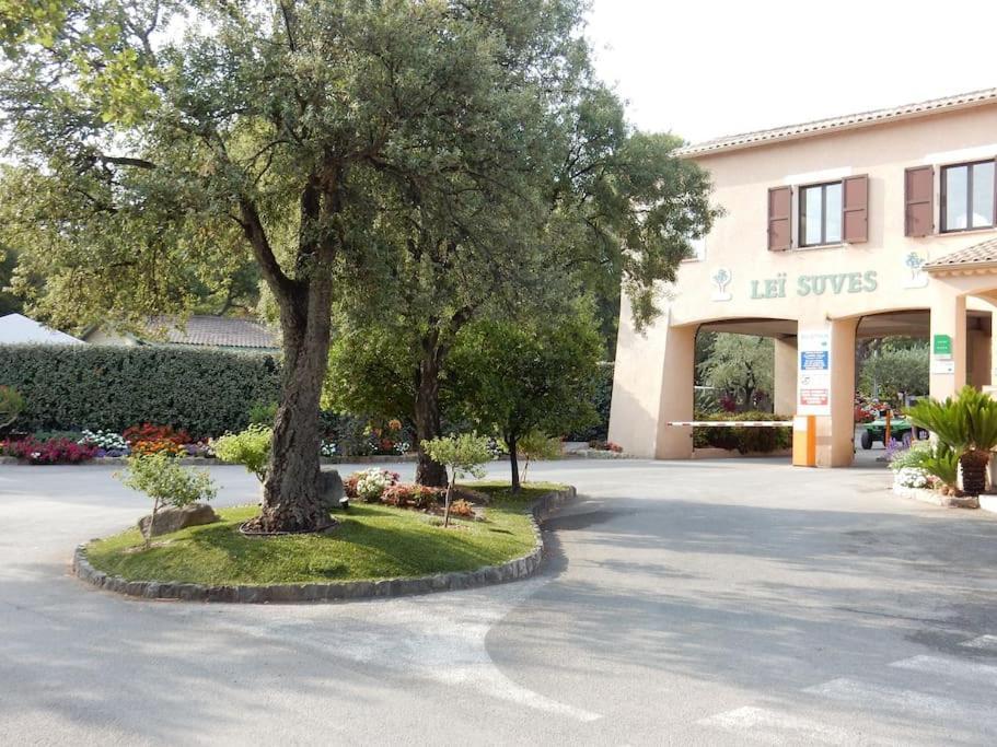 Mobile Home 6-Pers Camping Lei Suves-Cotes D'Azur-Including Airco Roquebrune-sur Argens Luaran gambar